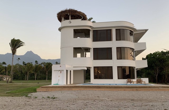 Elegant Beach Front Villa with Pool , sleeps 16