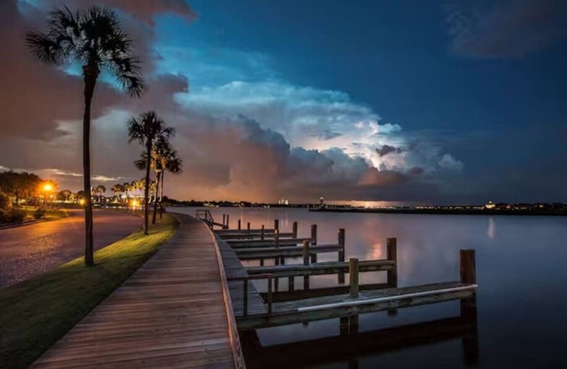 Elegant Houston | Close to NASA & Kemah Boardwalk