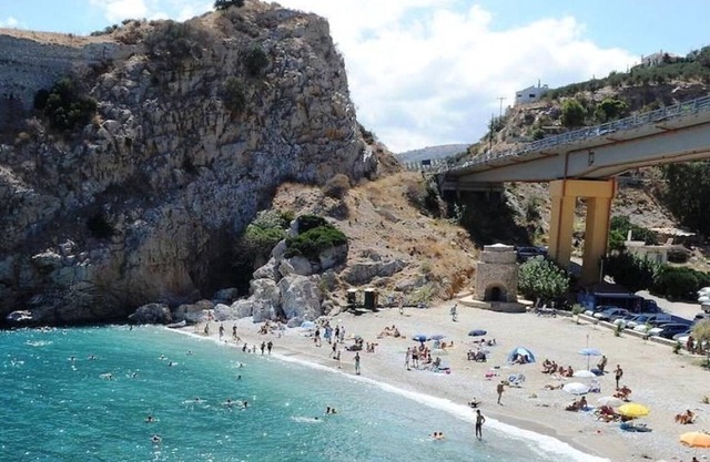 Elia 5 maisonette,Near Heraklion, beach & taverns