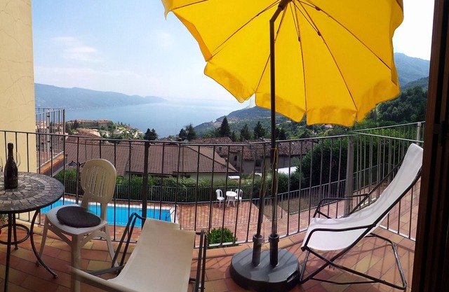 Elisabetta - Theater Home, with marvellous lake view and pool