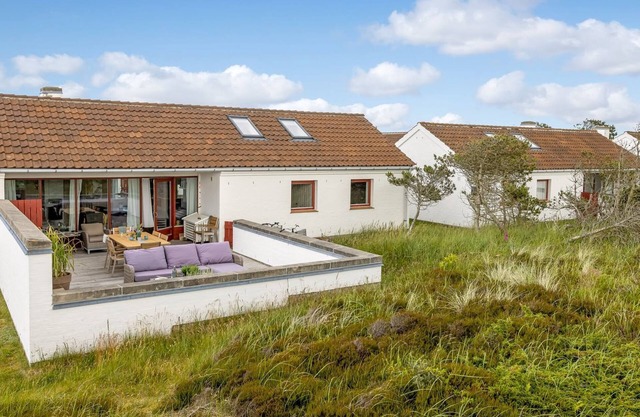 "Eljene" - 700m from the sea by Interhome