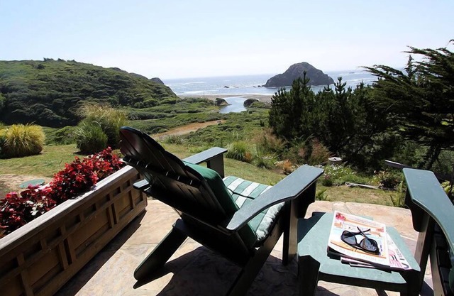 Elk Cove Inn & Spa