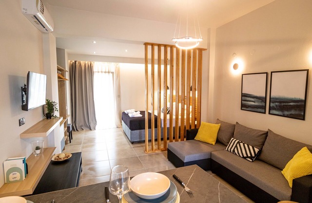 Elysian Luxury Studio 2