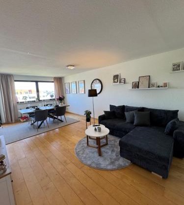 Emelies Sonnenwohnung mit Balkon
