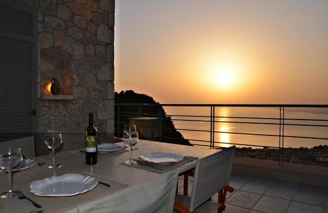 Endless Blue and Luxury at Verga