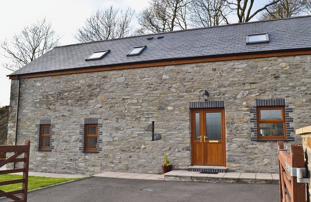 Enjoy a holiday here at any time of year in this cosy converted cottage.