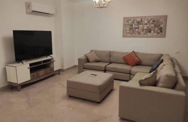 Enjoy 4bedroom villa @ swanlake north coast
