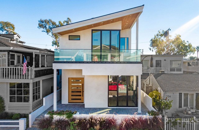 Enjoy Modern Luxury with Stunning Roof Top and Elevator