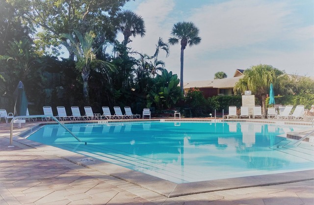 Enjoy the warmth of Naples