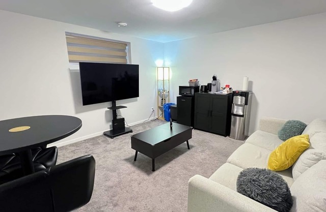 Entire Guest Suite/Separate Entrance/Free Parking in Winnipeg
