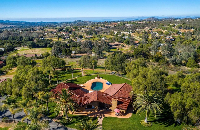 Equestrian Estate w/Horse Stables & Pool!