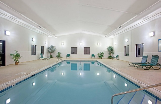 Equipped Corporate Center Suite with Pool Access + Free Breakfast