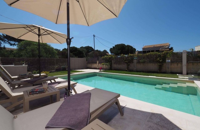 Erato - Two Bedroom Villa, Sleeps 4