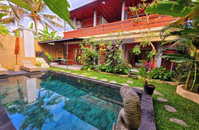 Escape to paradise in this very large enclosed 3 bedroom Villa with Private Pool