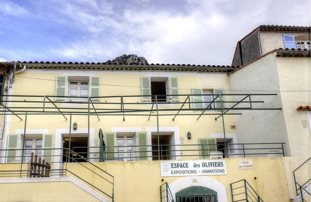 Espace des Oliviers - Gîte n°3
