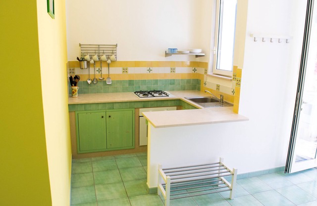 Euforbia- Fresh and bright apartment 350 meters from the sea