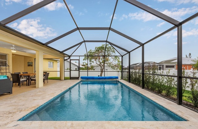 EV Charger, Heated Pool, GameRoom, Family Friendly