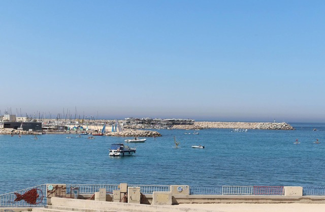 EXCEPTIONAL SEA VIEW POINTE ROUGE 60 M2