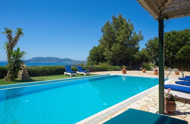 Exceptional villa with panoramic sea views. Secluded & convenient Large pool