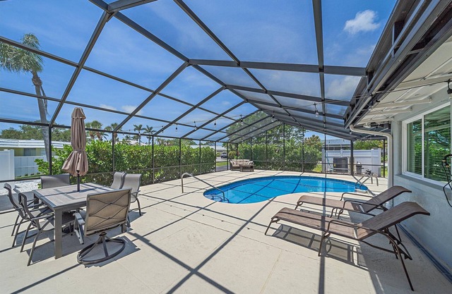 Exclusive 2-Home Getaway w/Heated Pool - 6BR/4BA – Quiet Comfort Near the Beach