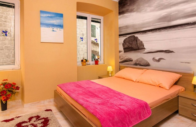 Exclusive, 3 bedrooms apartment with a large courtyard in the heart of Kotor