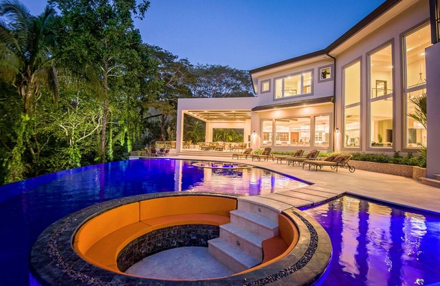 Exclusive Getaway Await: Your Slice of Heaven in Los Sueños Resort!