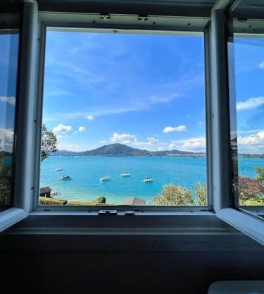 Exklusiver Seetraum am Attersee direkt am See