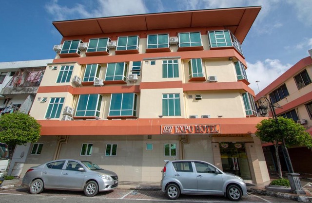 Expo Hotel