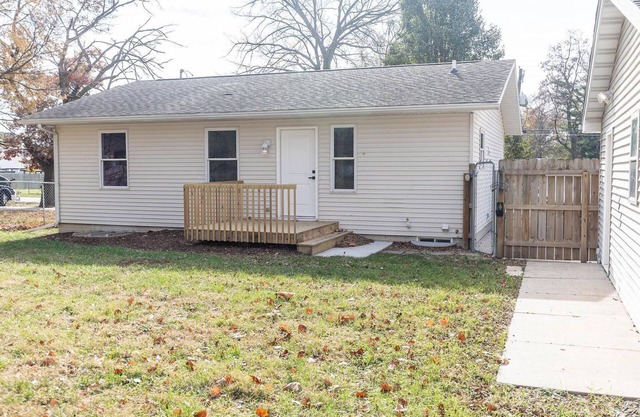 Exquisite Fully Renovated Home in Des Moines - Your Dream Home Awaits! WELCOME !