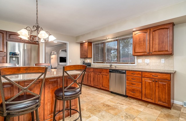 Extended Stay Elgin FHS Rental - Greenridge Dr