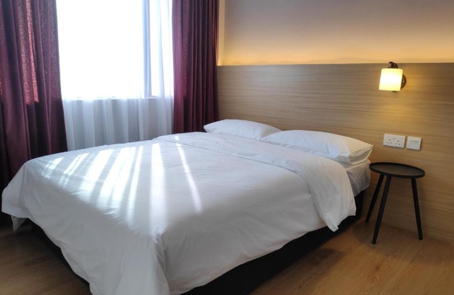EZ Suites