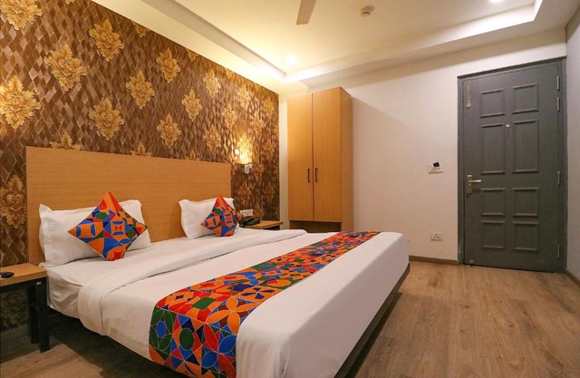 FabExpress La Serene - Near Yamuna Sports Complex