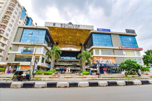 FabExpress Solitaire, Surat