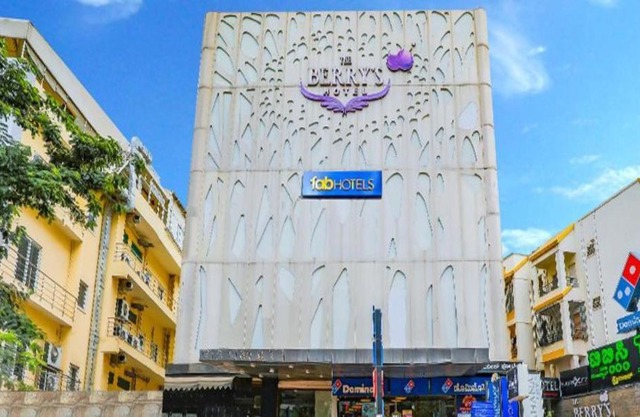 FabHotel Berry's
