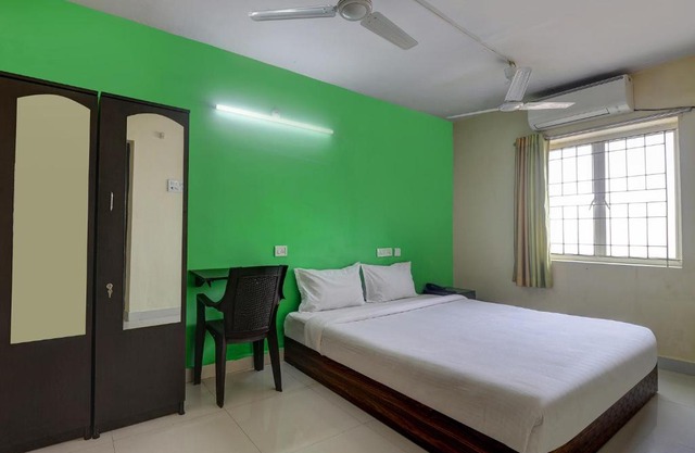 FabHotel Green Tree Inn