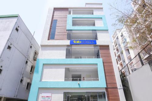 FabHotel Serenity - Nr AIG Hospital, Gachibowli