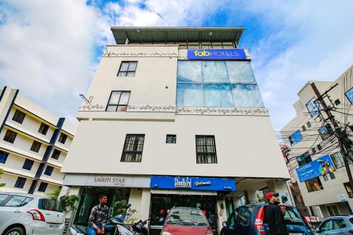 FabHotel Smriti Star