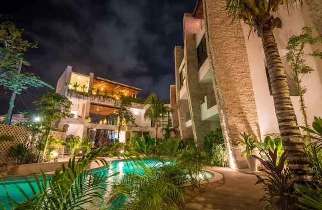 Fabulous Apartment With Private Pool · 306