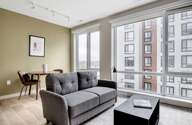 Fabulous Brighton Jr 1BR w/W/D & Gym, on the River, by Blueground