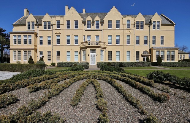 Fabulous modern 3 bedroomed apartment