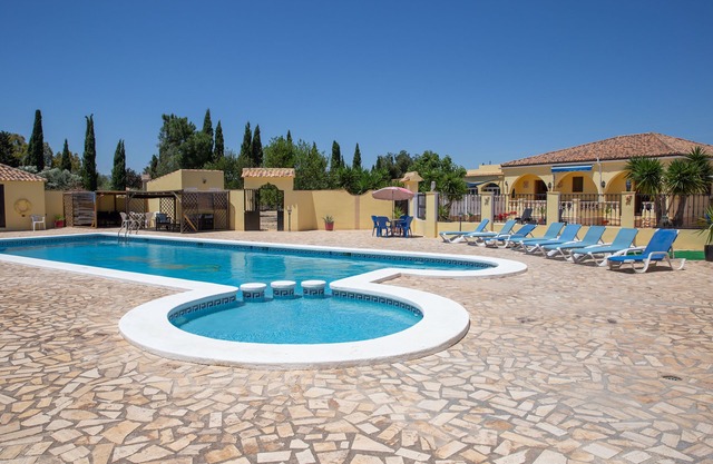 Fabulous Villa with large private pool, tennis court and Games Room, huge garden