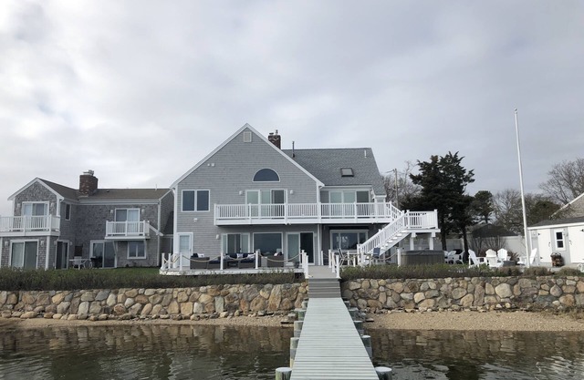 Fabulous water front home with private dock, swimming, beach, fire pit, Hot Tub