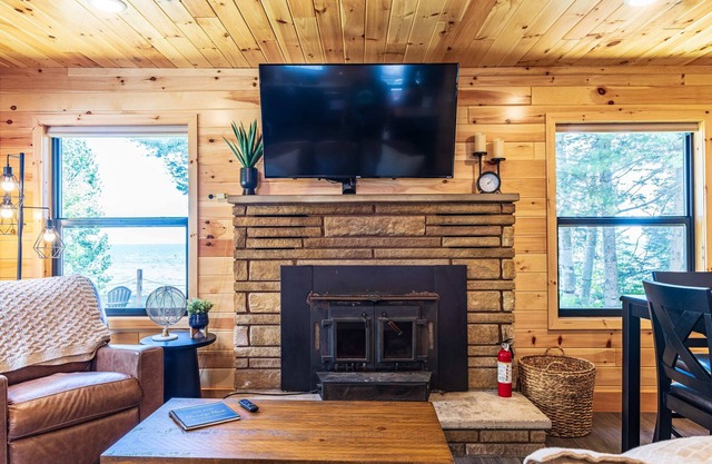 Fall Colors & Cozy Nights on Lake Superior