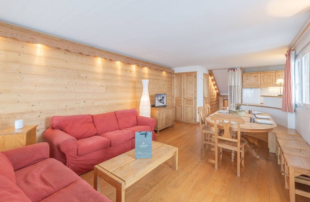 Family apartment near slopes, bright, with mountain views