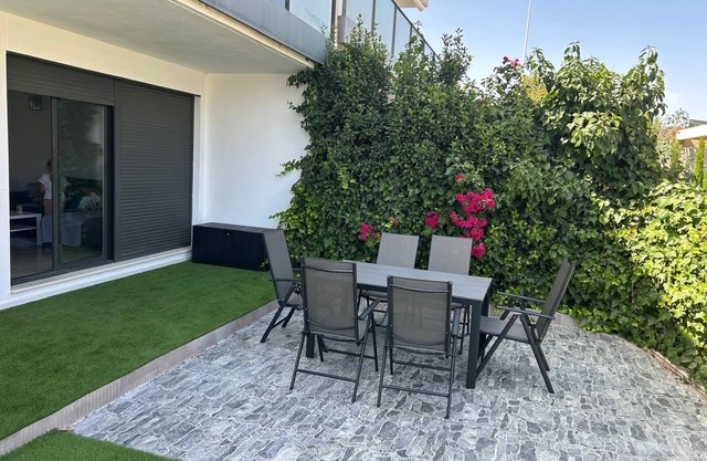 Family apartment Sol Encanto Campoamor – large terrace, pool, gym.