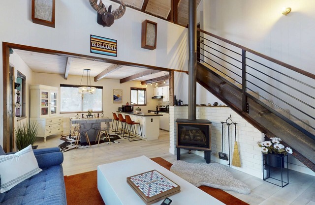 Family-friendly cabin with fireplace, bikes, loft, games, & skiing nearby