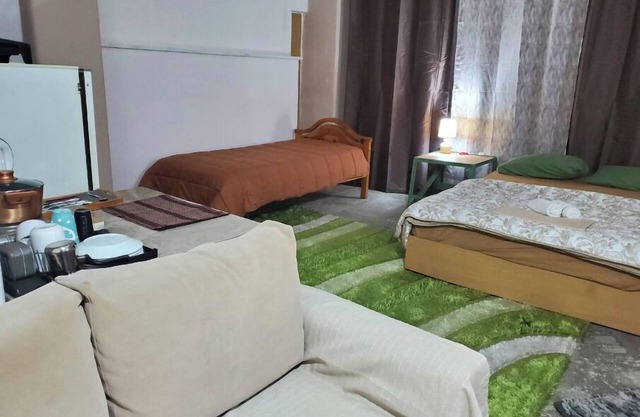 Family-friendly, 72sm Bedroom in Nikaia close to Metro St & Peiraeus Port