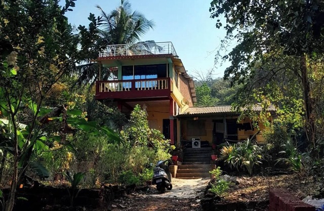 Family friendly homestay in forest just five minutes away from arabian ocean.