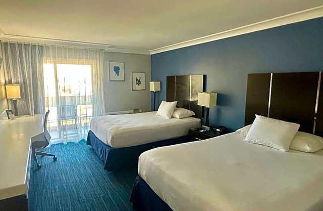 Family-Friendly Room Near Waterfront and Local Seal Beach Charm