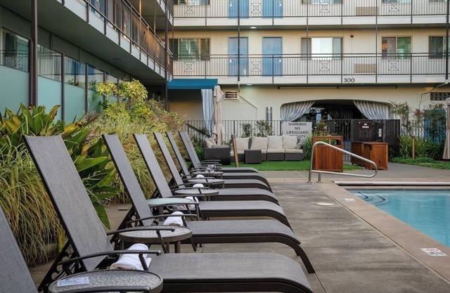 Family-Friendly Suite | Outdoor Pool | Free Parking | Courtyard | BBQ Area
